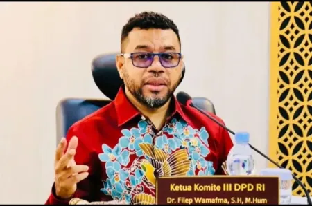 Filep Wamafma Usulkan Pembentukan Dinas Khusus Masyarakat Adat untuk Perkuat Otsus Papua