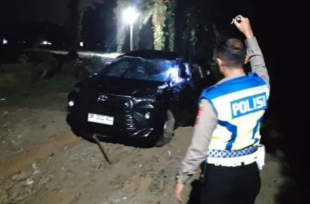 Kecelakaan Maut di Langkat, Toyota Avanza Terjun ke Sungai Batang Serangan, 3 Orang Tewas