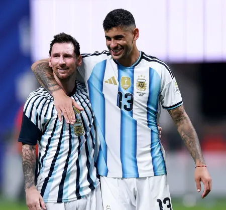 Lionel Scaloni Tunjuk Cristian Romero Menjadi Kapten Timnas Argentina Penerus Lionel Messi