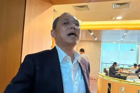 MK Tak Temukan Bukti Ijazah Gibran, Deddy Sitorus: DPR Bisa Gunakan Hak Angket