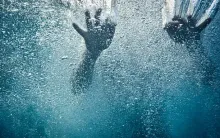 Terpeleset, Bocah 8 Tahun Hanyut di Sungai Sei Sikambing Medan