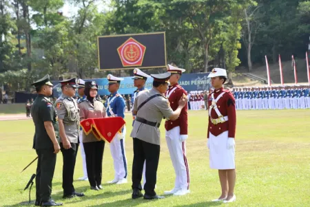 Panglima TNI dan Kalemdiklat Polri Wisuda 1.944 Taruna