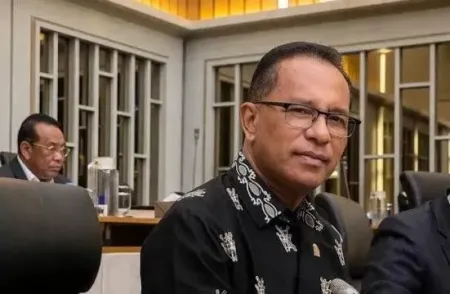 Usman Husin Desak Evaluasi Tarif Feri Kupang-Rote