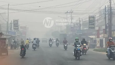 Kabut Asap Makin Pekat, Kualitas Udara Palembang Sempat Tembus 1.925