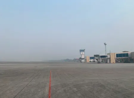 Kabut Asap Ganggu 30 Penerbangan di Bandara SMB II Palembang