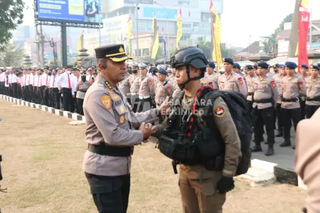 Polda Sumsel Kirim 75 Personel Brimob untuk Operasi Amole II-2026 di Papua Tengah