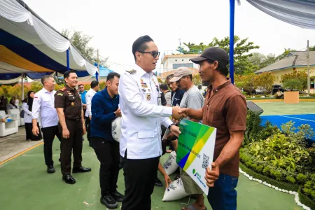 Rico Waas Dorong Kesejahteraan Nelayan Lewat Kampung Merah Putih ​