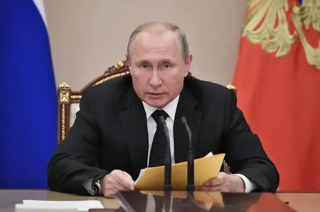 Putin Tegaskan Rusia Siap Bantu Iran Selesaikan Konflik Regional dan Perkuat Kemitraan Strategis