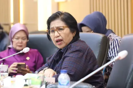 Irma Suryani Soroti Sikap Gubernur Kalteng dan Sumsel soal Karhutla: Jangan Abaikan Kesehatan Rakyat