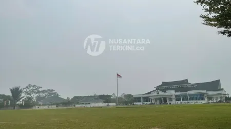 Kabut Asap Tebal Selimuti Pematang Raya