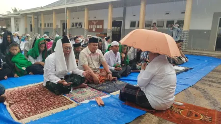 Hujan Turun saat Shalat Istisqa, Jamaah Aulia Cendikia Tetap Khusyuk