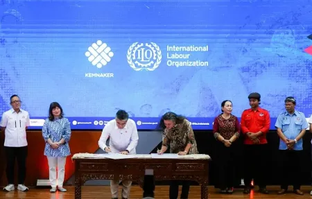 Kemnaker, Pengusaha, Serikat Pekerja, dan ILO Teken Deklarasi Pekerjaan Layak 2026–2030