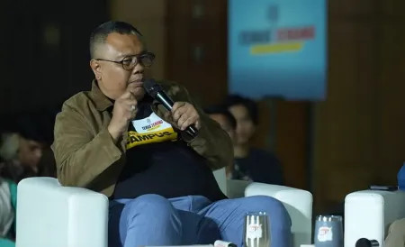 Hensa Kritik Kinerja Menteri Prabowo-Gibran: Sudah Merasa Tak Mampu, tetapi Tak Mau Mundur